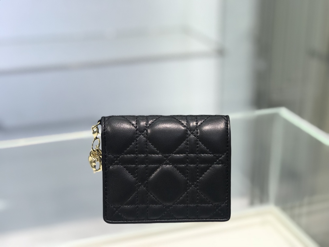 D10r Cannage Wallet
