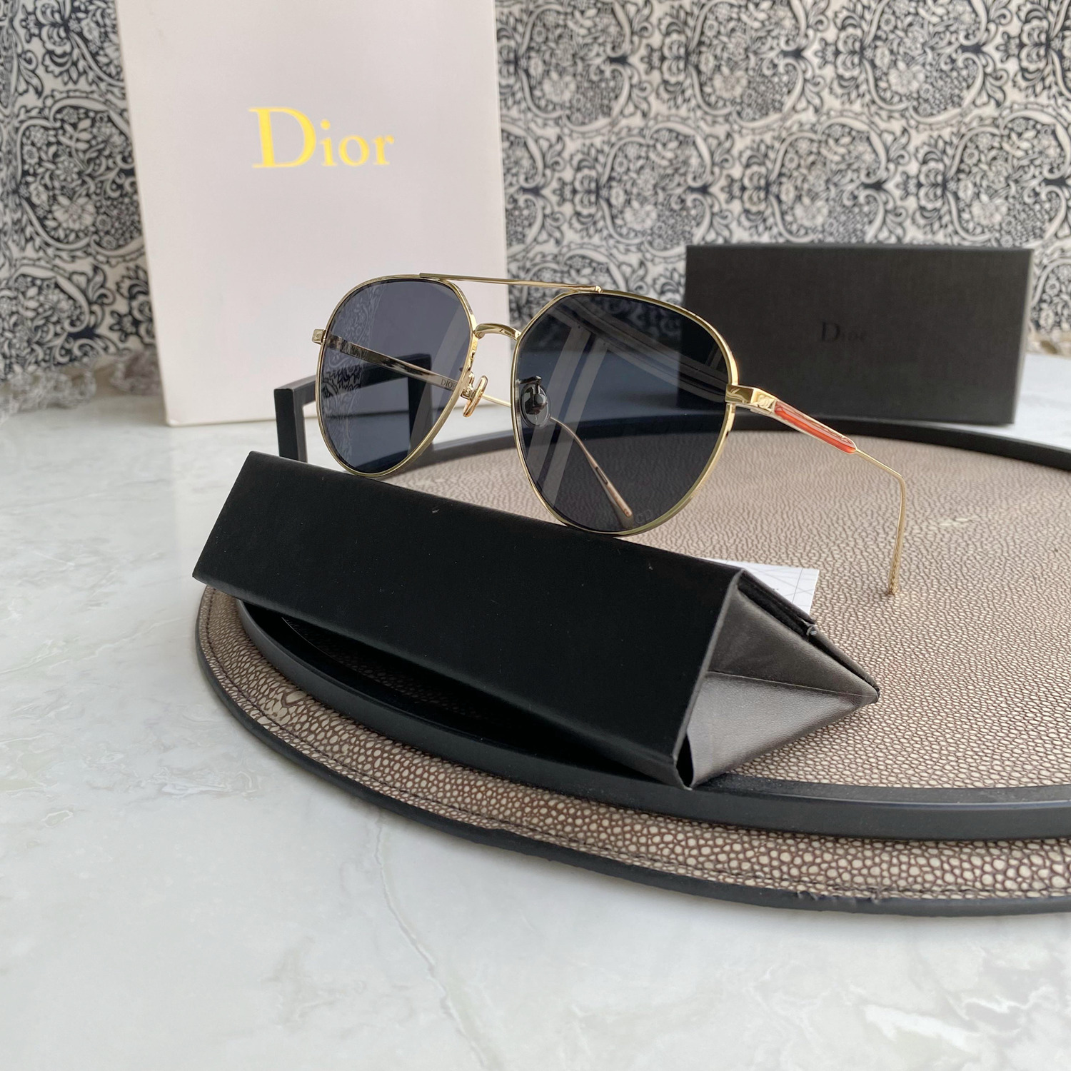 D10r Sunglasses