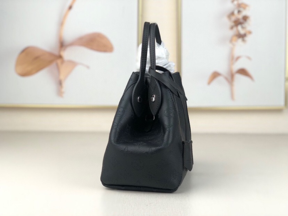 L0vis Vvtt0n Mahina Leather Hina PM