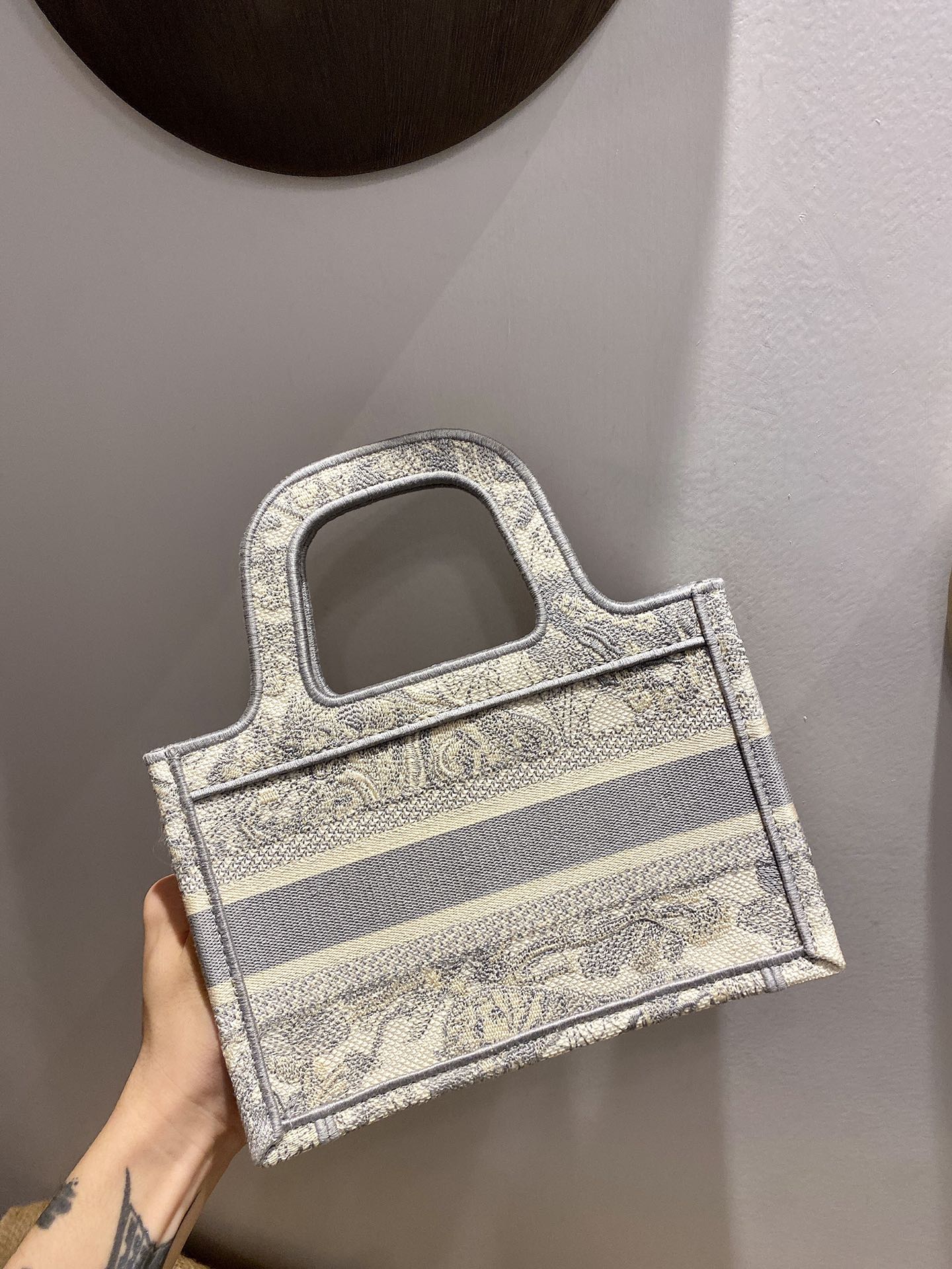 D10r BOOK TOTE