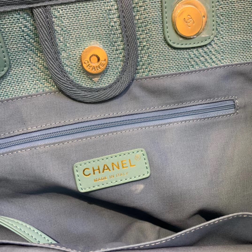 Ch**el Tote