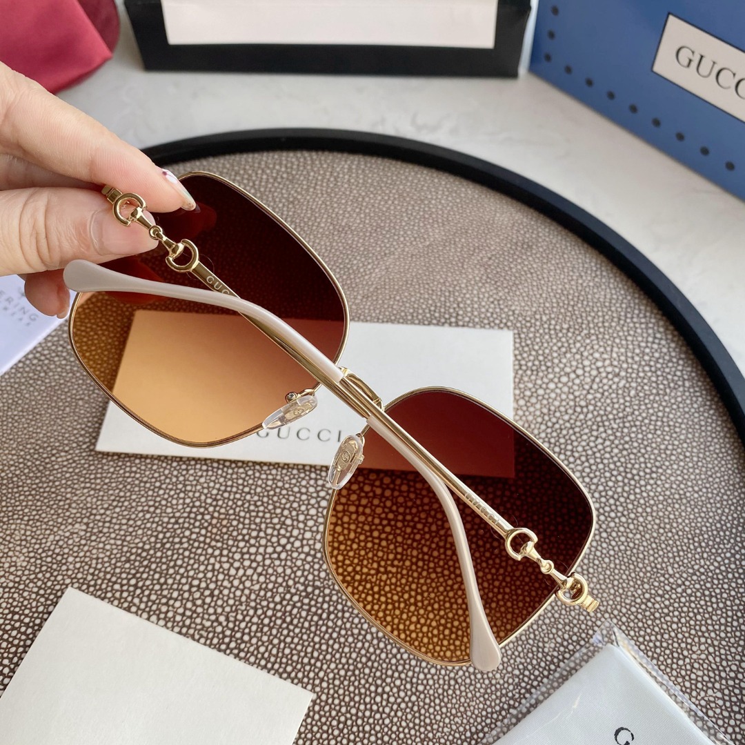 SQUARE-FRAME SUNGLASSES