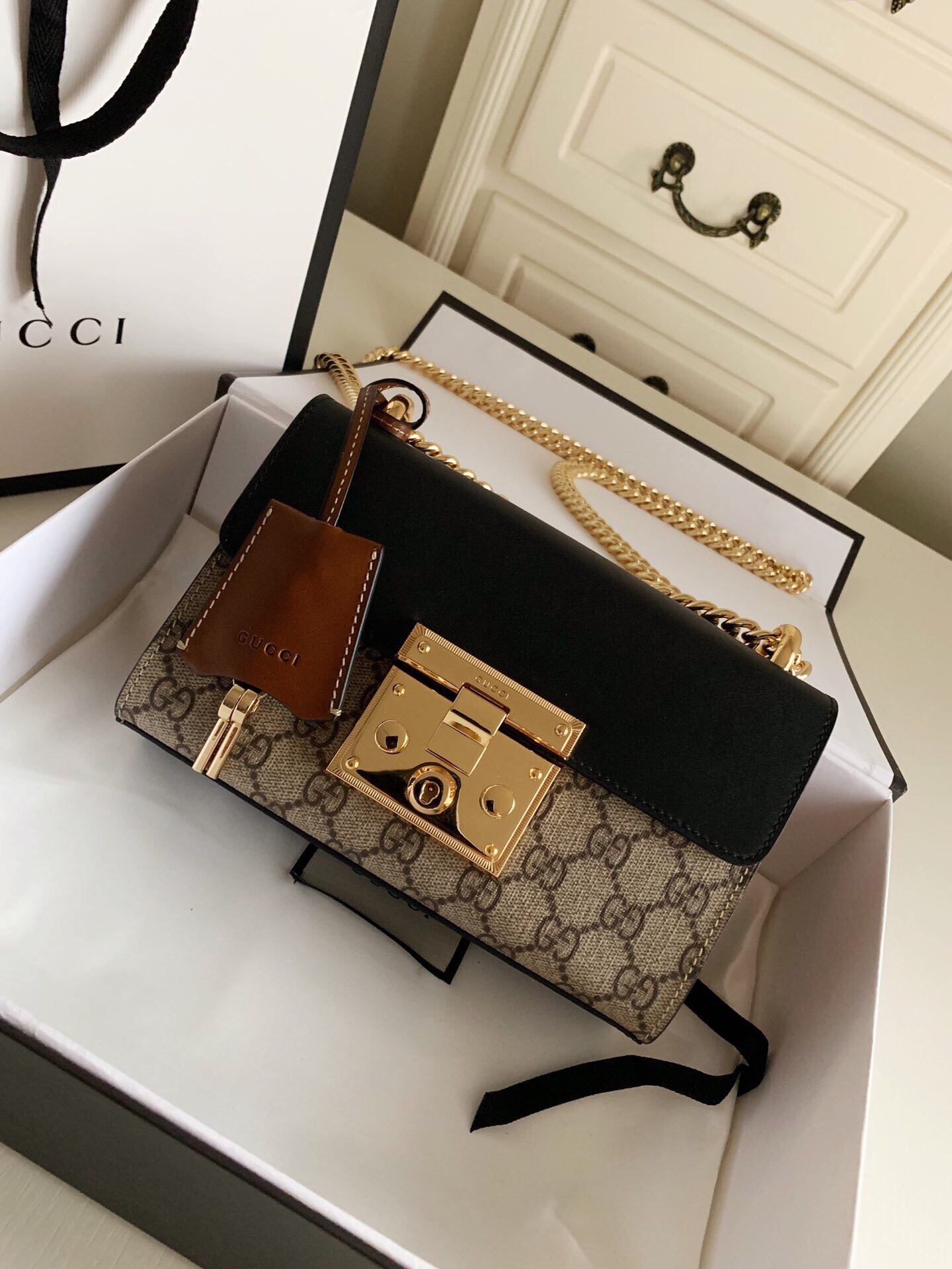 Gvc*1 Padlock Small Shoulder Bag