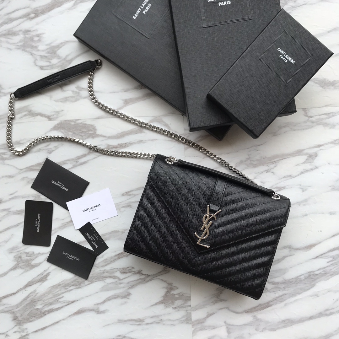 Y51 Shoulder bag