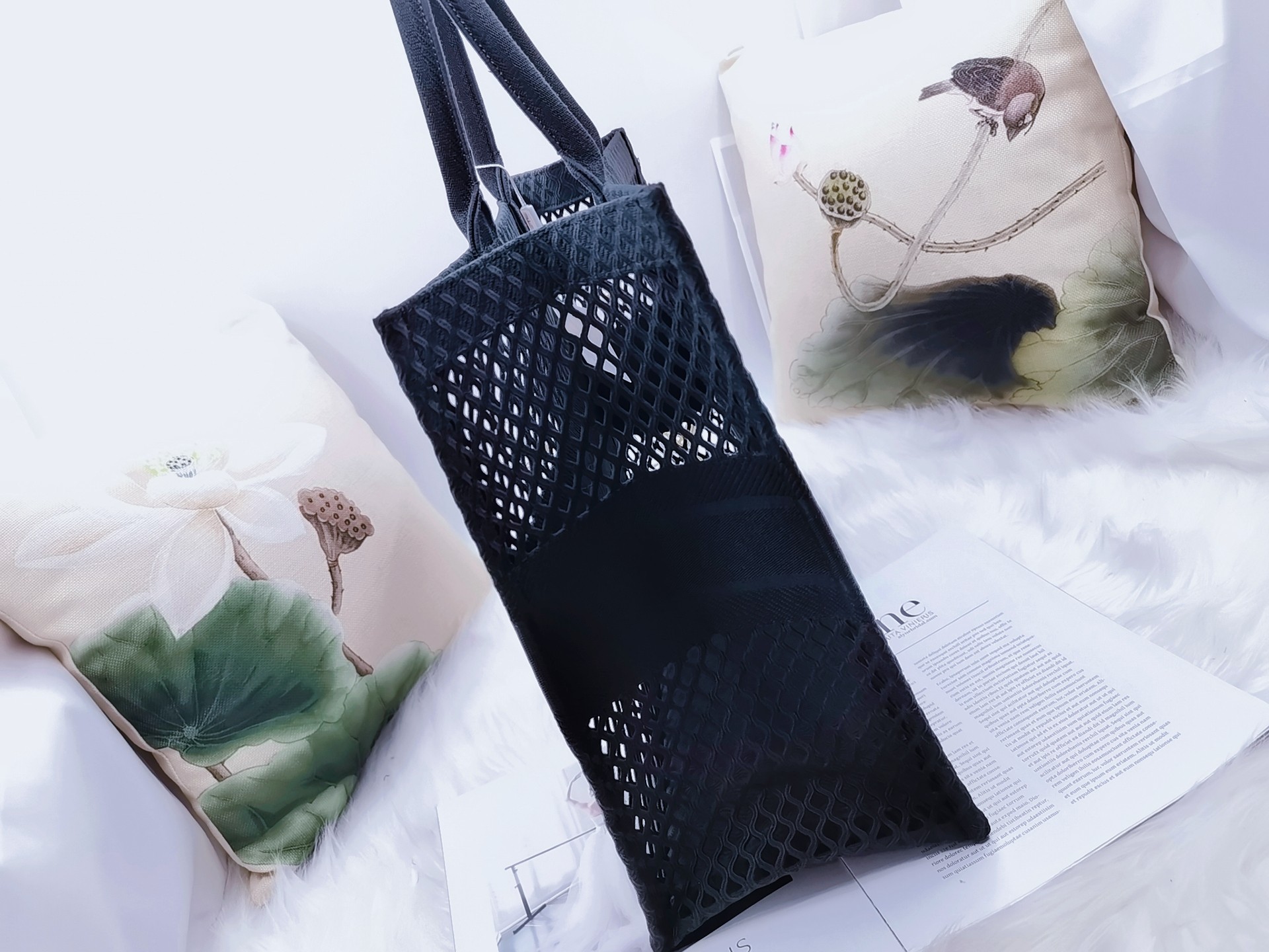 D10r Book Tote