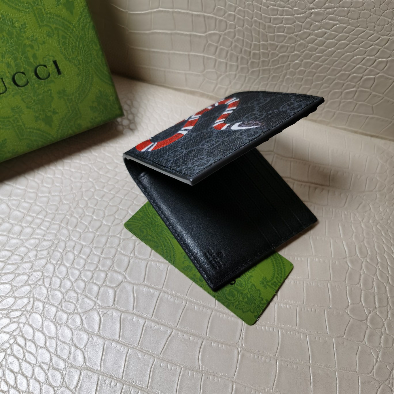 Gvc*1 King Snake Wallet
