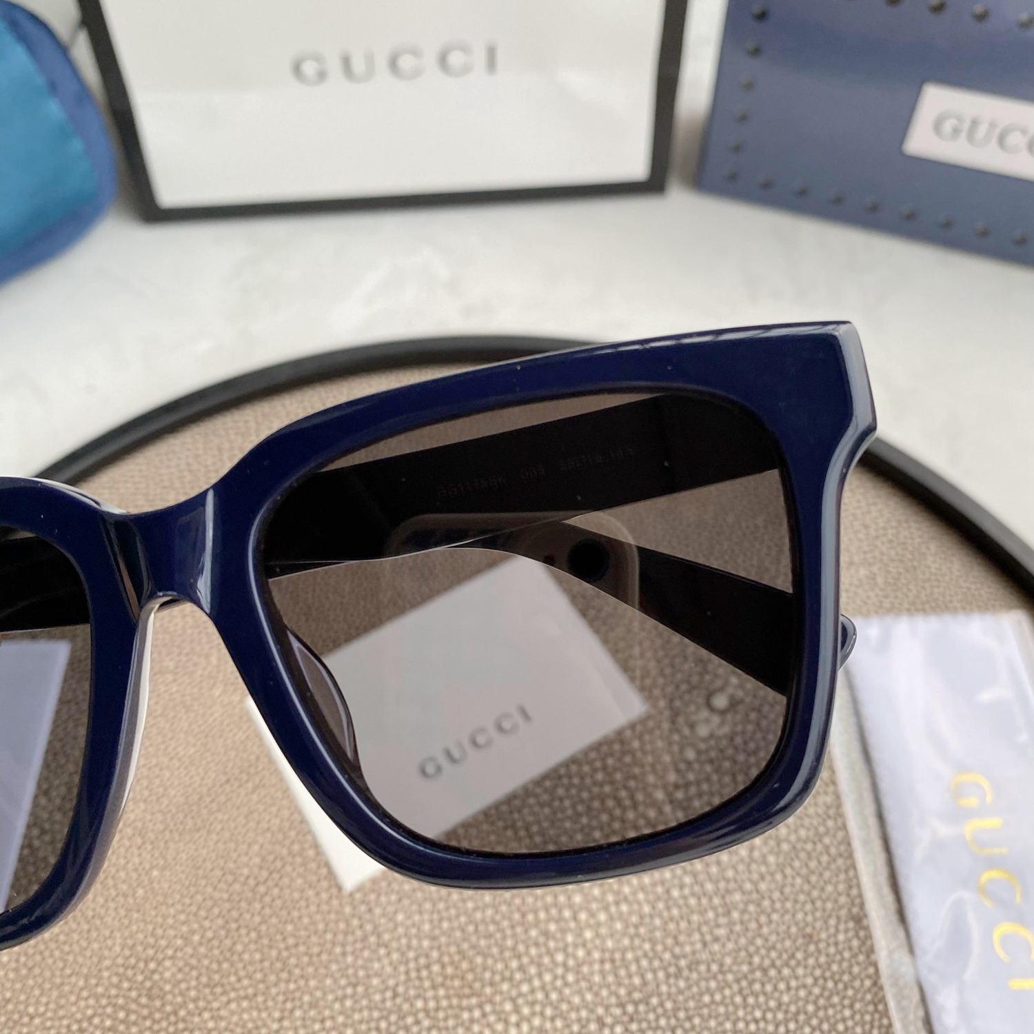 Gvc*1 acetate sunglasses with logo
