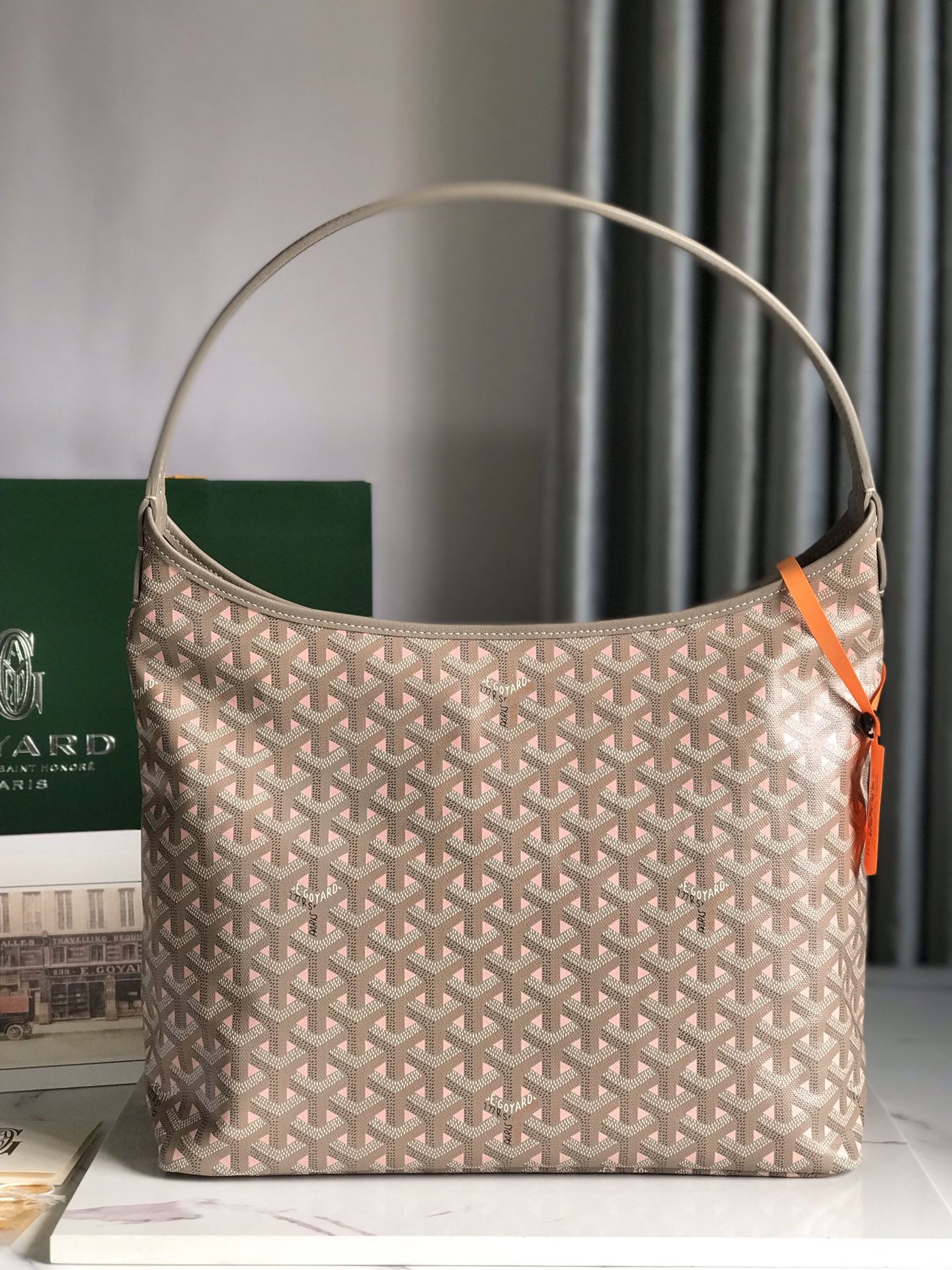 G09ard Hobo Bohème
