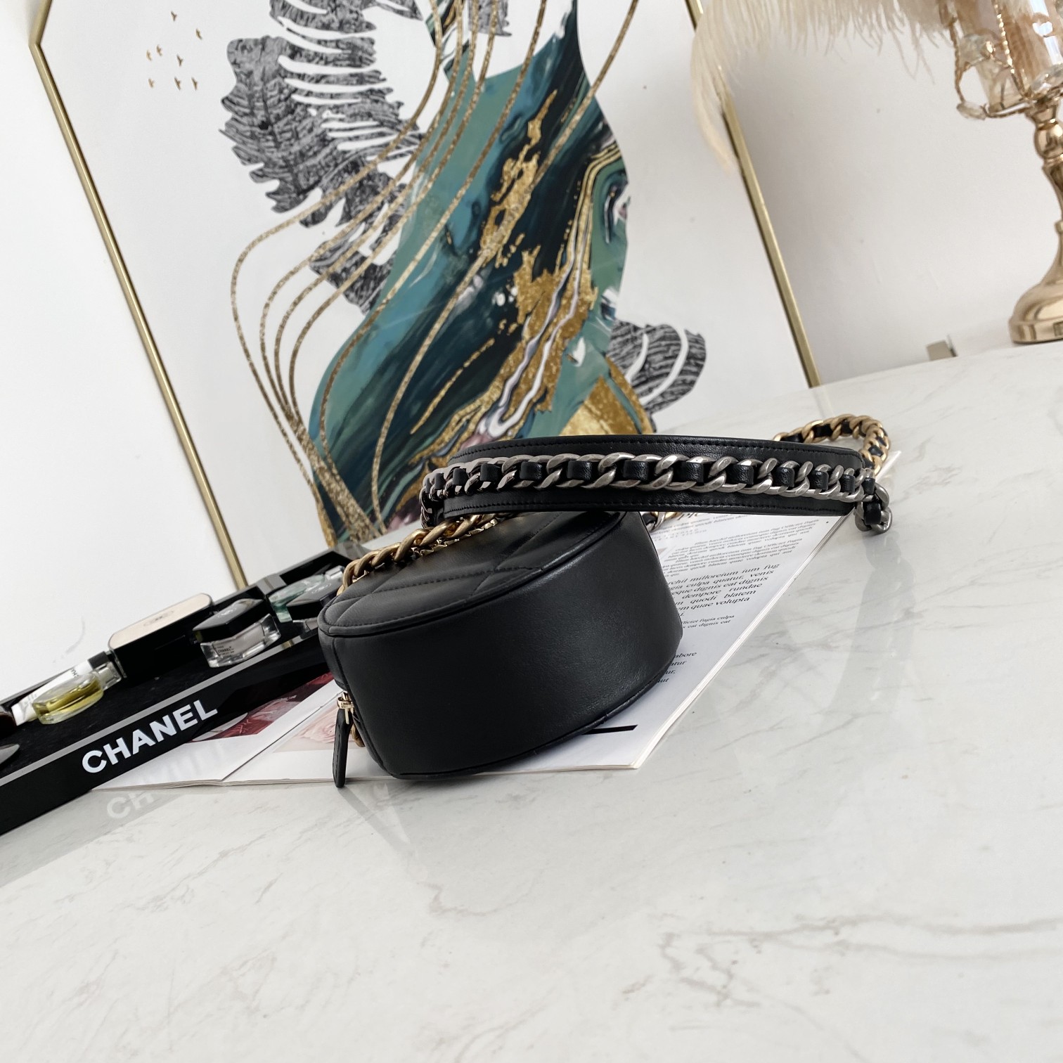 Ch**el 19 CLUTCH WITH CHAIN
