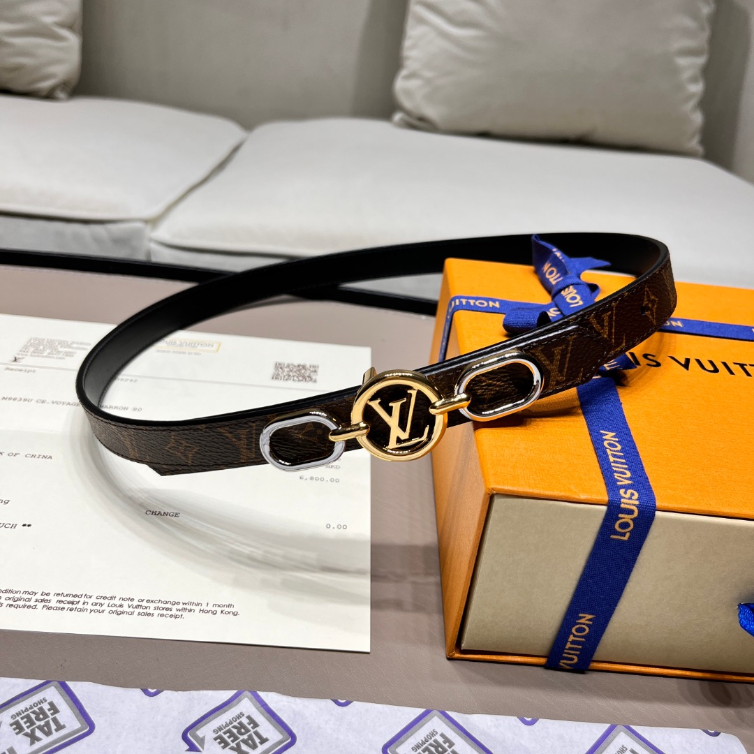 LV D1am0nd Plug Outlet