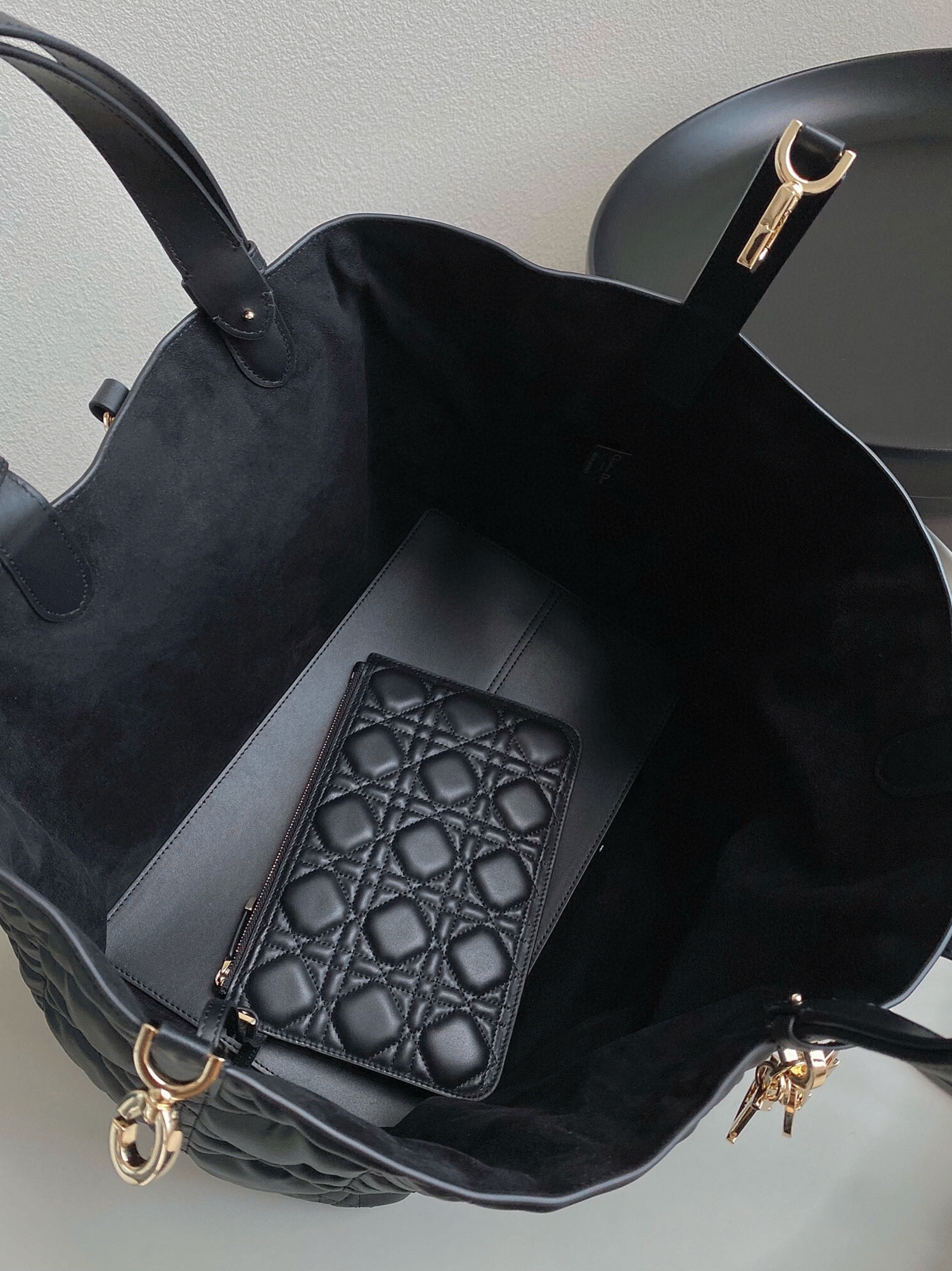 D10r Toujours Large Bag Replica in Black Macrocannage Calfskin