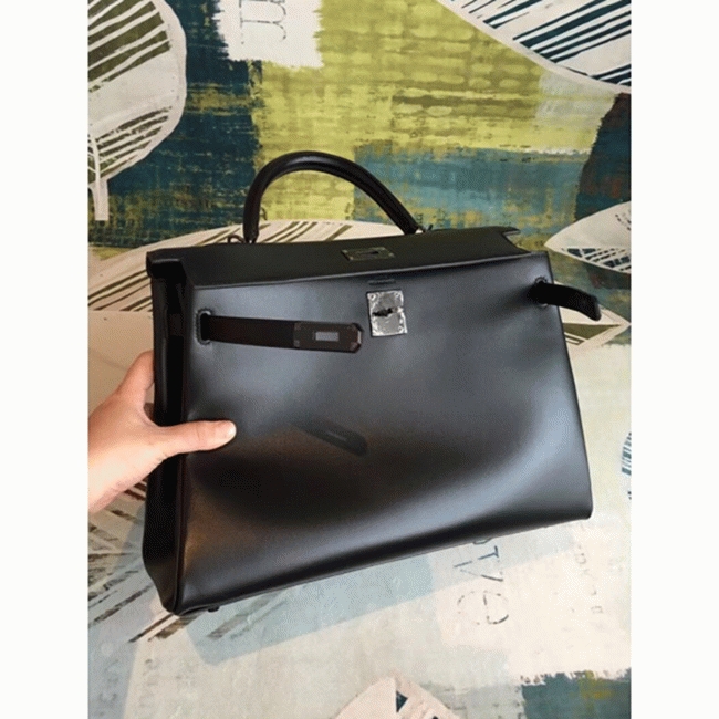 Black Box Knockoff H**me5 Kelly 35cm Structured Handbag