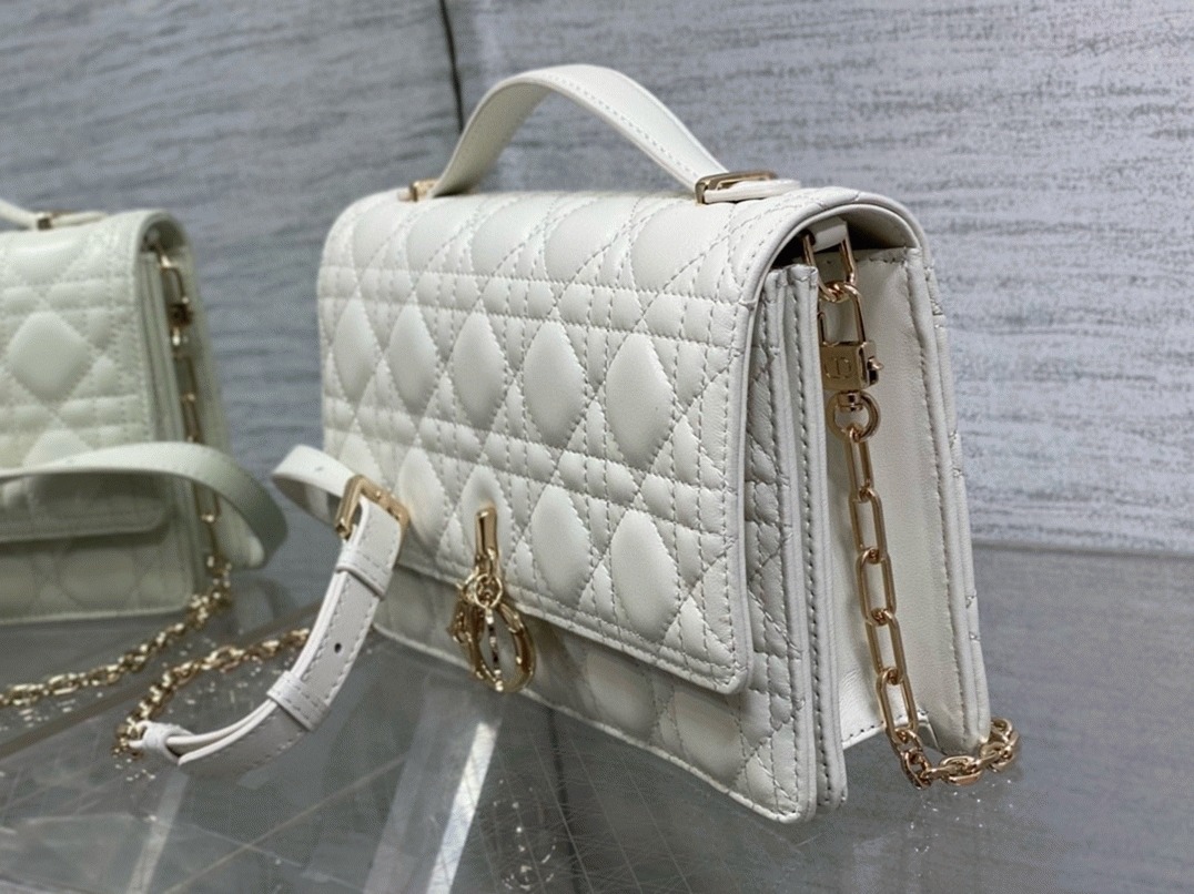 D10r Miss D10r Top Handle Bag Replica in White Cannage Lambskin