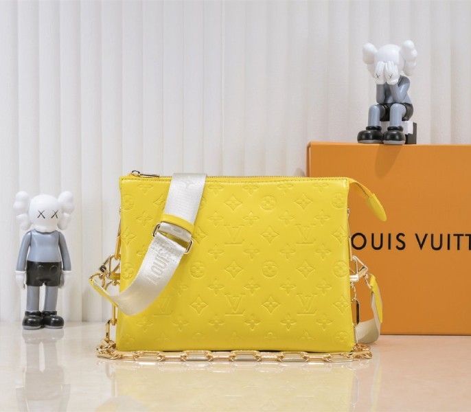L0vis Vvtt0n Coussin PM Bag In Yellow With Jacquard Strap