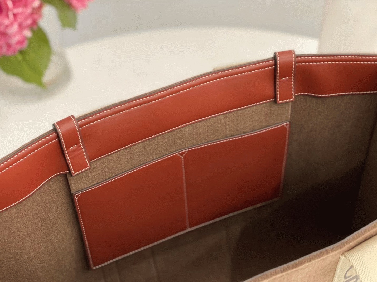 top quality replica Ch10e large woody tote bag in brown felt