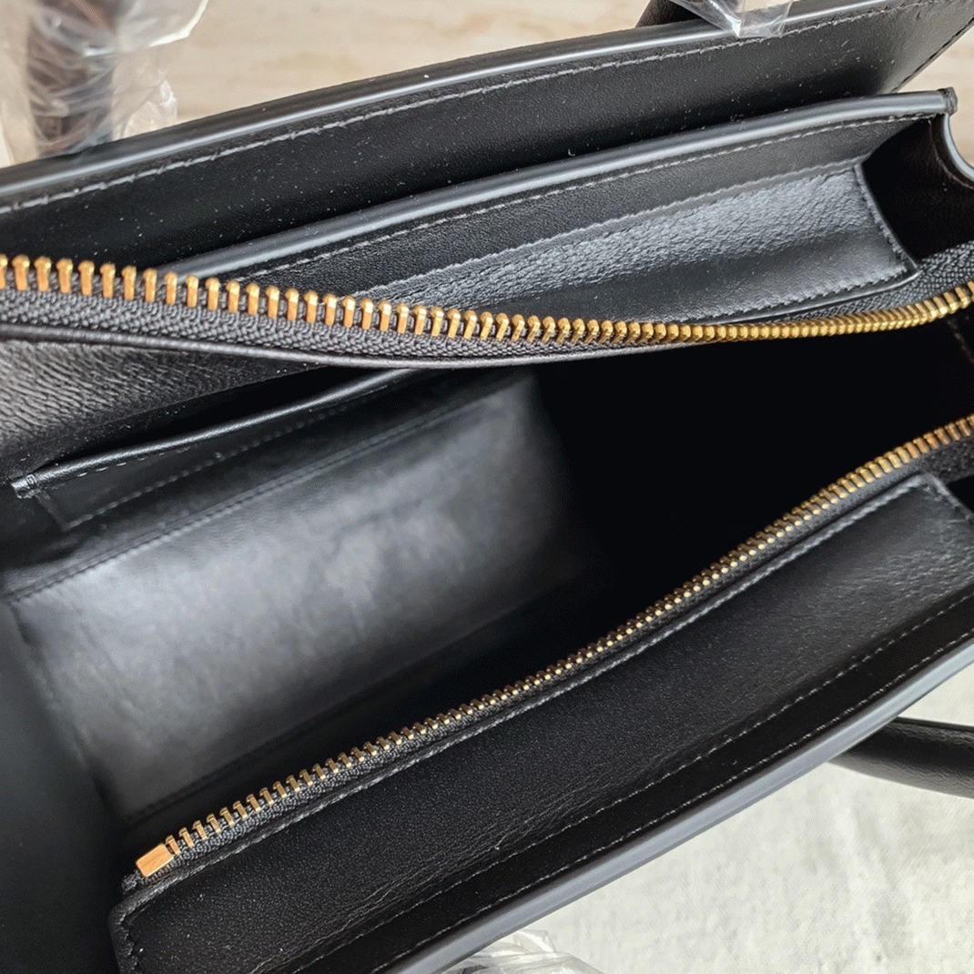 ce1i*e nano lU*gage tote bag replica in black
