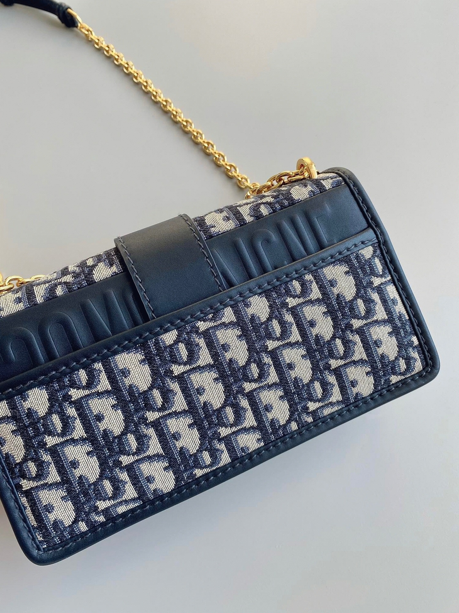 D10r 30 Montaigne East-West Bag with Chain Knockoff in Blue Oblique Jacquard