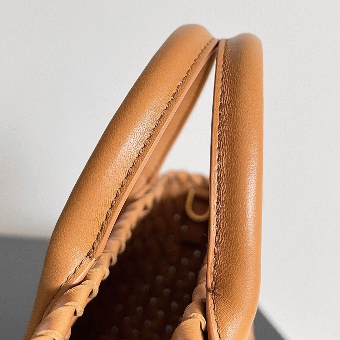 Top Quality Replica B0tt*ga Ven*ta Cabat Mini Bag In Caramel Intrecciato Lambskin