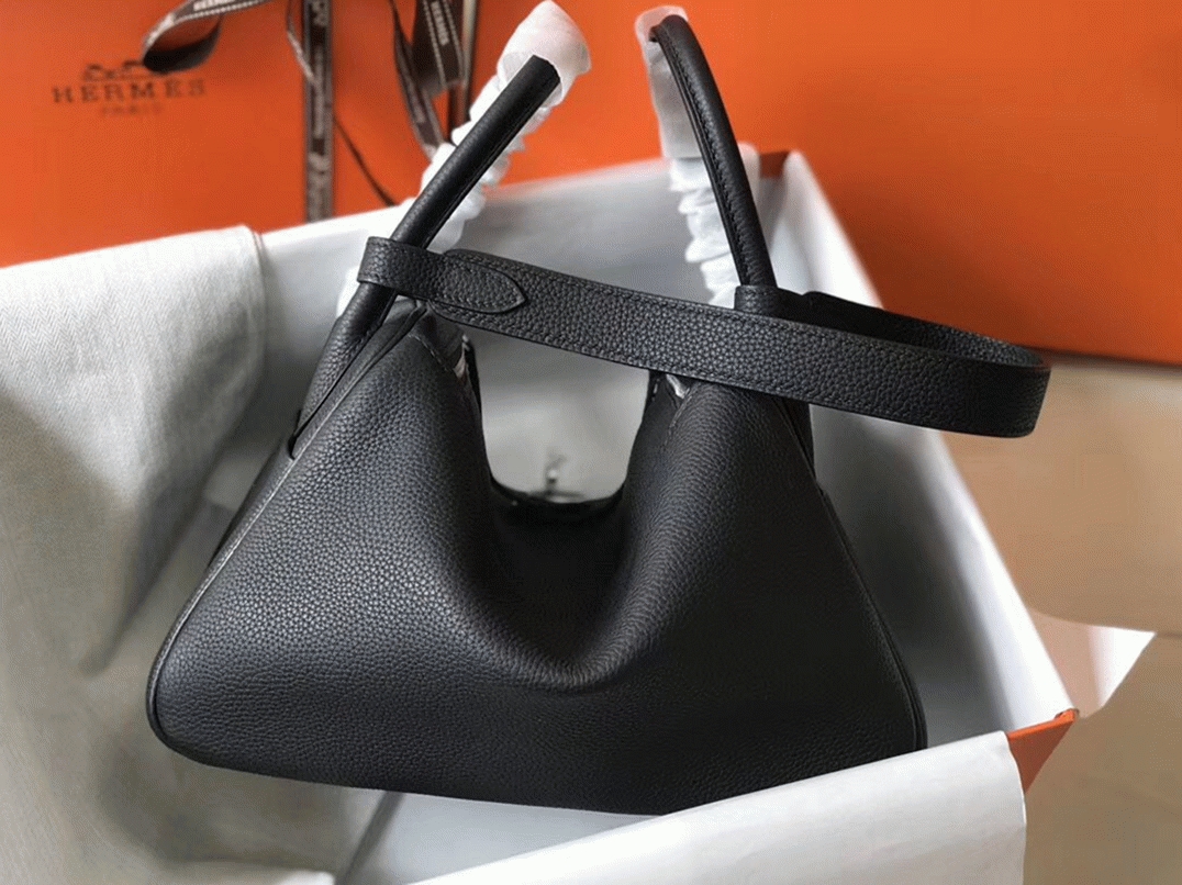 Designer replica H**me5 Lindy 26cm handbag in black
