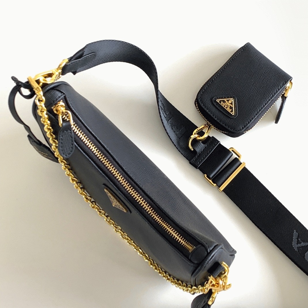 Pra*a Re-Edition 2005 Shoulder Bag Fake in Black
