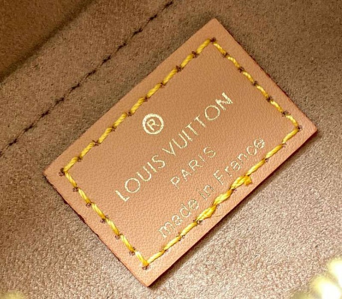 L0vis Vvtt0n Monogram Canvas Game On Coeur Bag