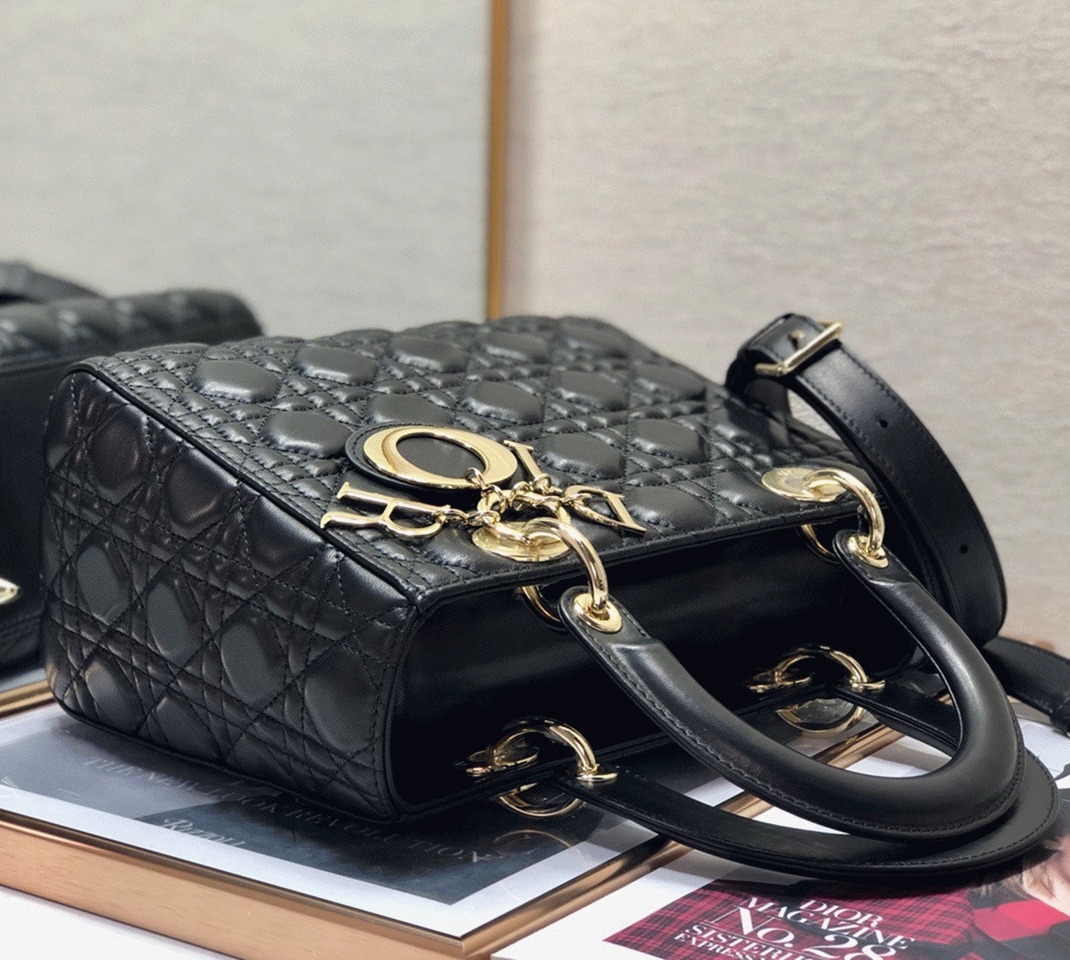 D10r Lady D10r Medium Bag Fake in Black Cannage Lambskin