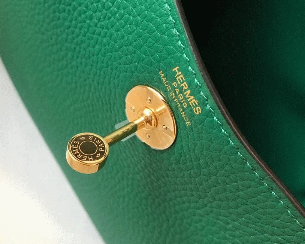 Designer replica H**me5 Lindy Mini handbag in green clemence leather