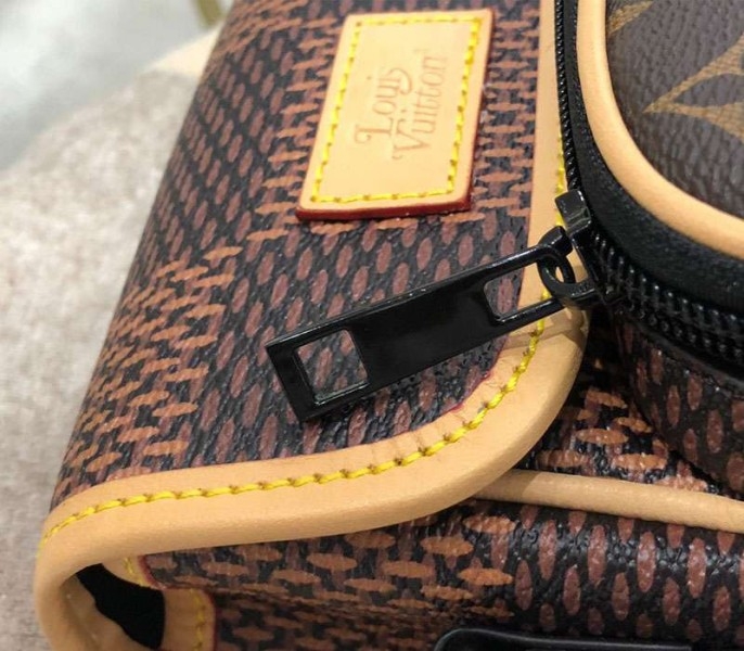 L0vis Vvtt0n Nano Amazone Messenger Bag