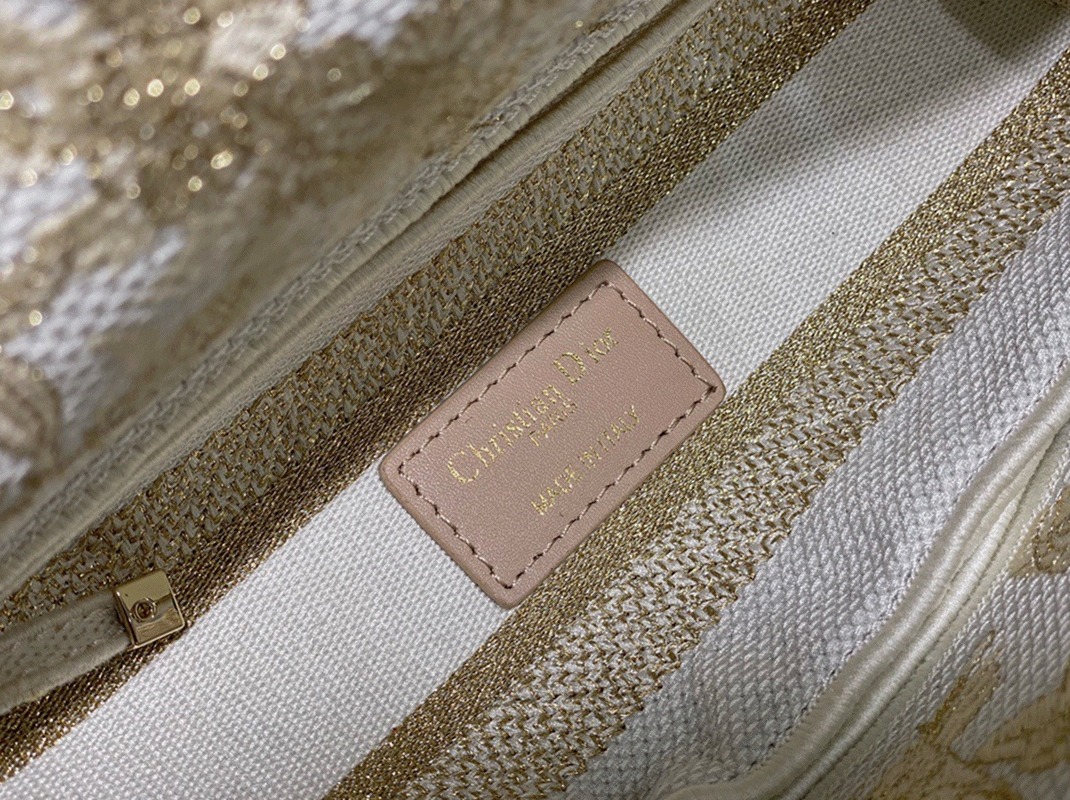D10r Lady D-Lite Medium Bag Knockoff in Gold Jardin d Hiver Embroidery