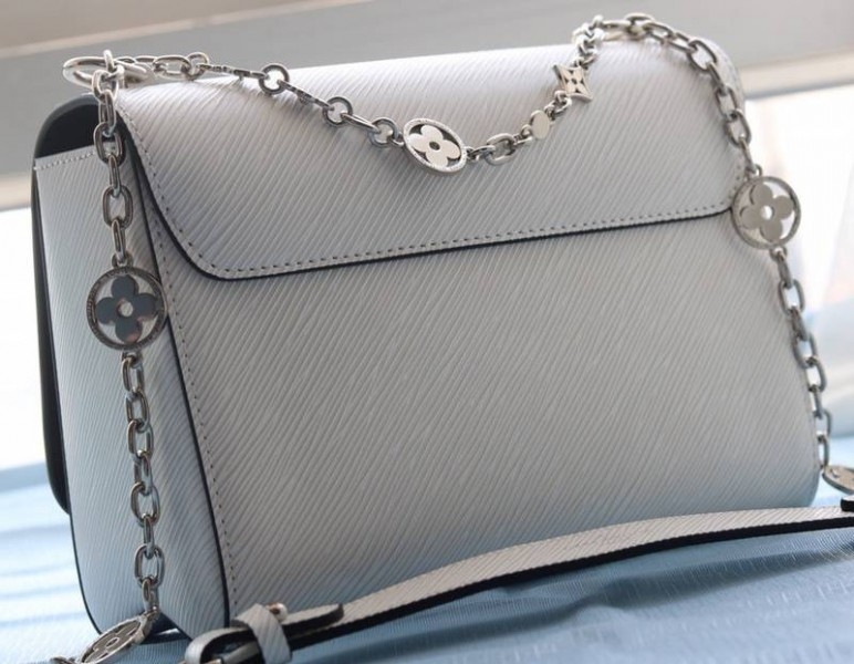 L0vis Vvtt0n Epi Leather Twist MM With Flowers Jewels Chain Bag In Optic White