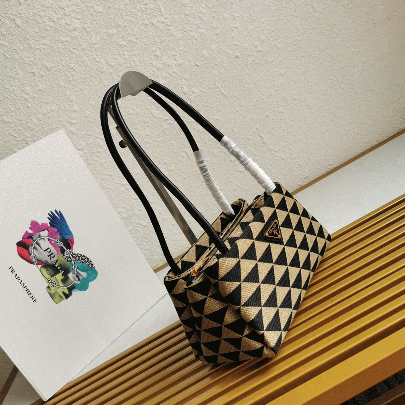 Pra*a S*pernova Small Shoulder Bag Imitation in Black/Beige