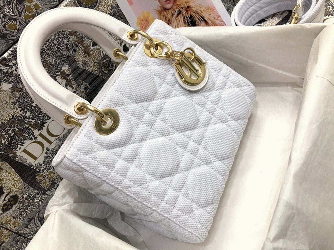 D10r Lady D-Lite Medium Bag Replica in White Macrocannage Technical Fabric