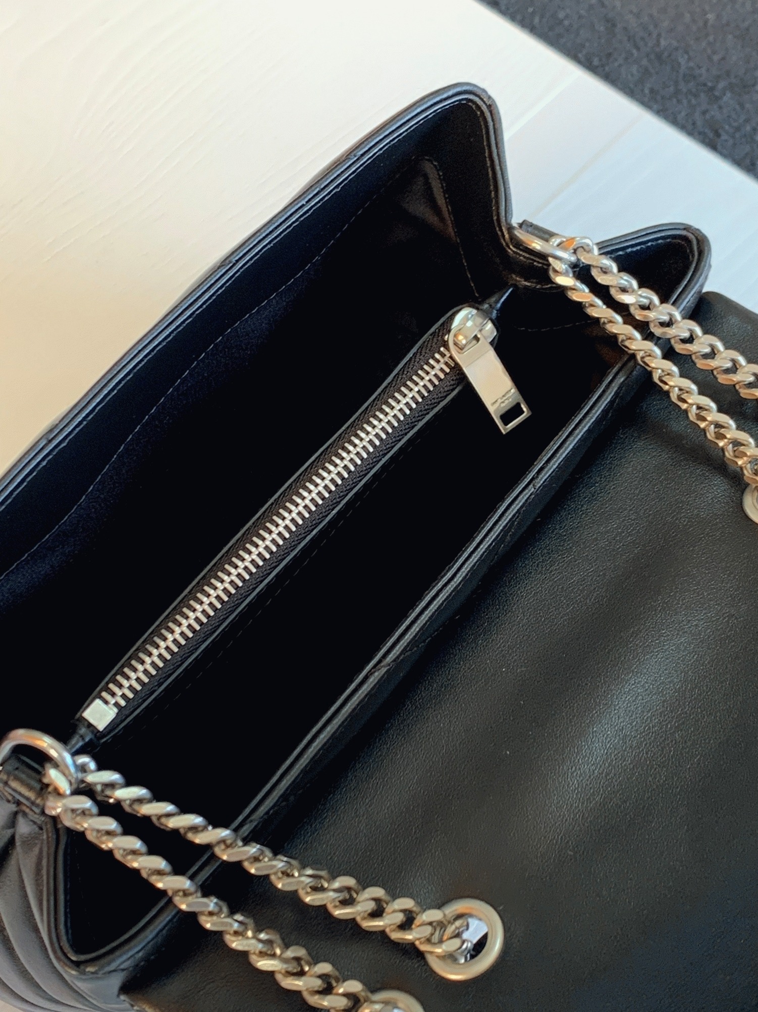 Replica Sa1nt Lau*nt LouLou Small Chain Bag Noir