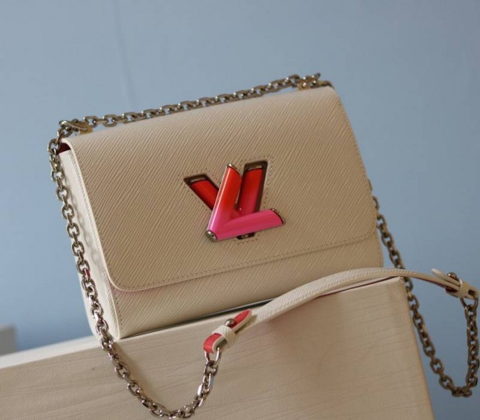 L0vis Vvtt0n Epi Leather Twist MM Limited Edition Bag In Quartz White