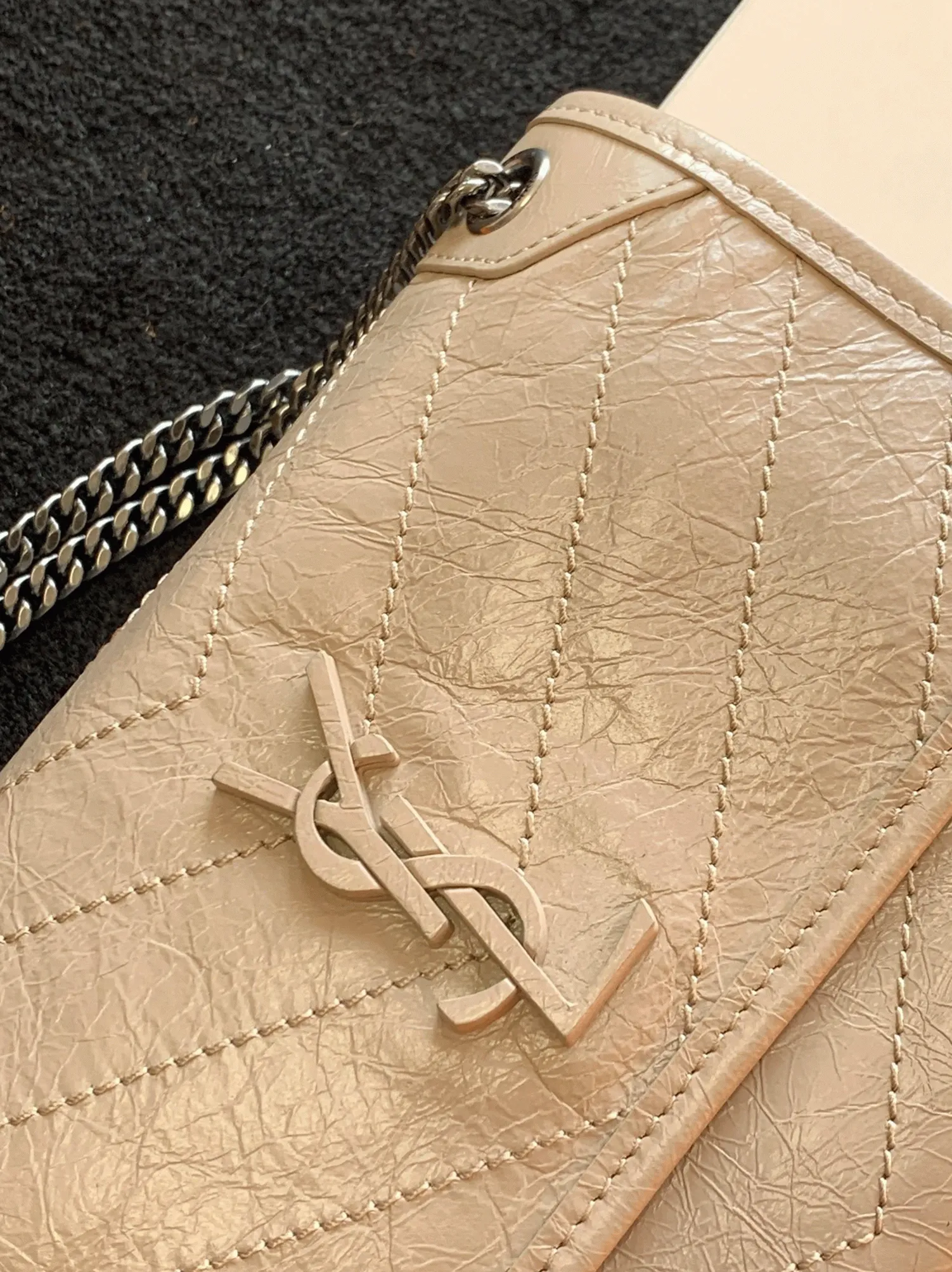 Fake Sa1nt Lau*nt Niki Baby Chain Bag Beige