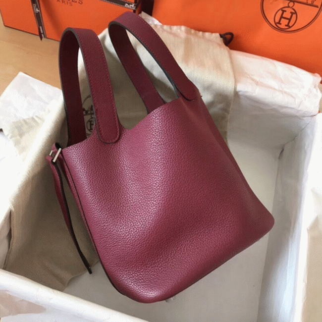 Ruby fake H**me5 Picotin Lock 18cm handbag