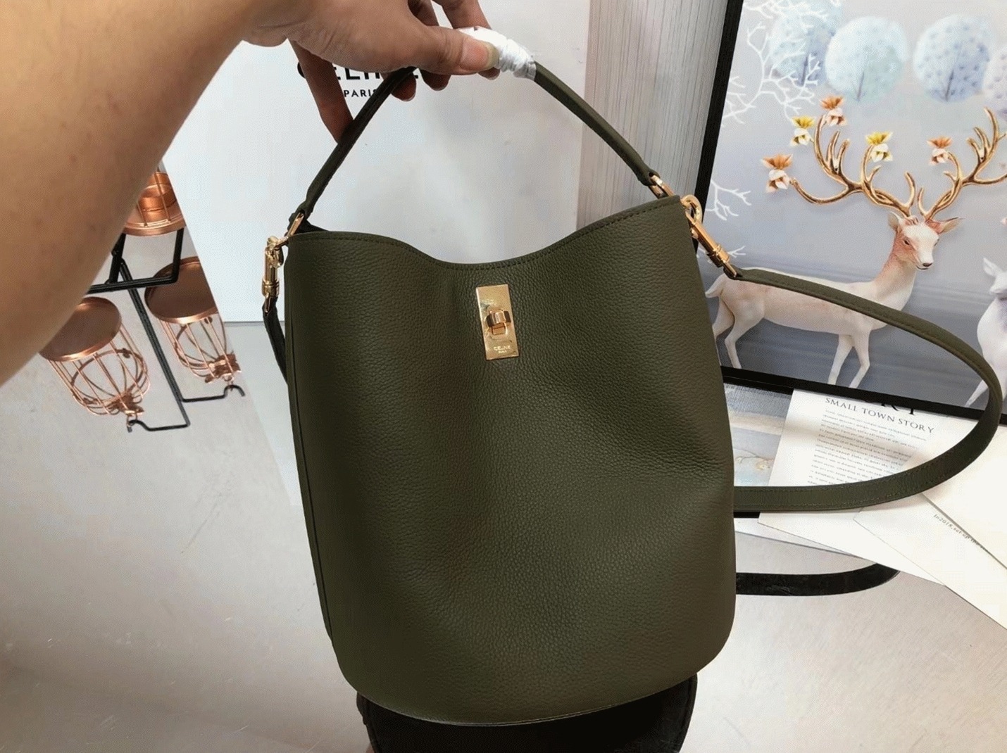 Top Quality Replica Ce1i*e Bucket 16 Bag In Dark Olive
