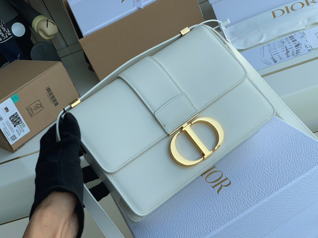 D10r 30 Montaigne Medium Bag Fake in White Box Calfskin