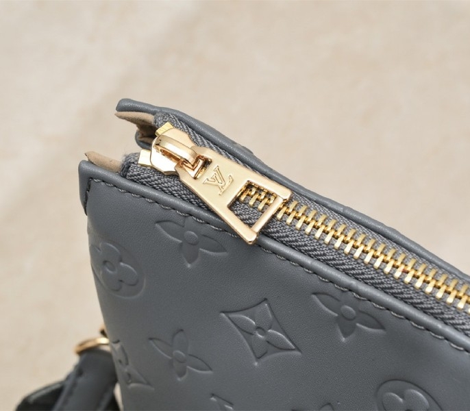 L0vis Vvtt0n Coussin PM Bag In Gray With Jacquard Strap