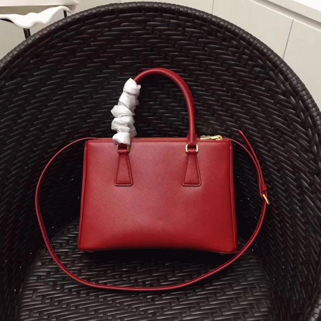 Red Pra*a Galleria Medium Bag Best Replica