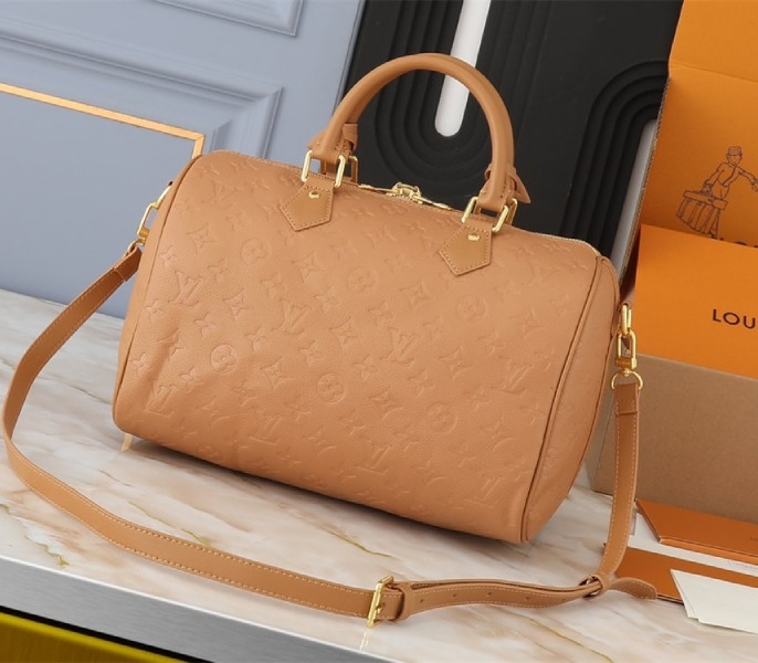 L0vis Vvtt0n Monogram Empreinte Speedy Soft 30 Handbag In Arizona Beige