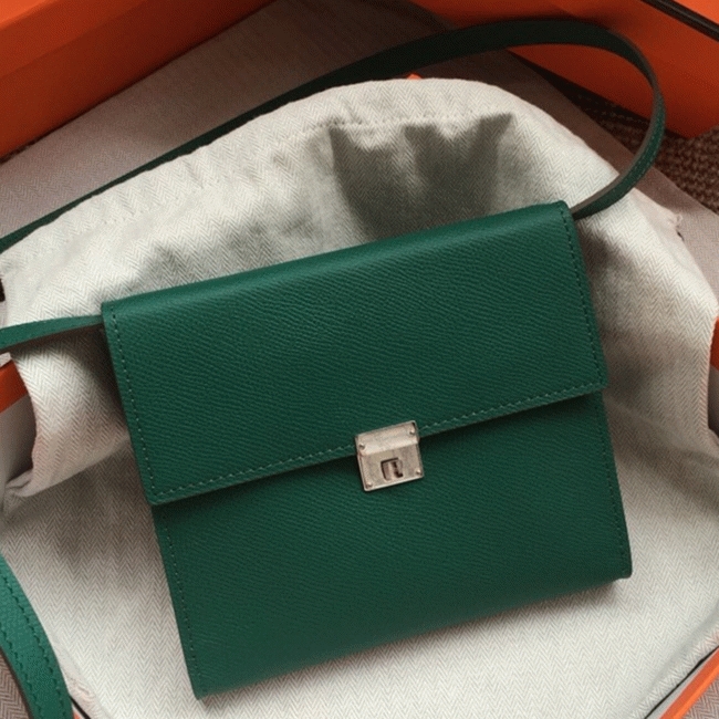 Green fake designer H**me5 Clic wallet with strap