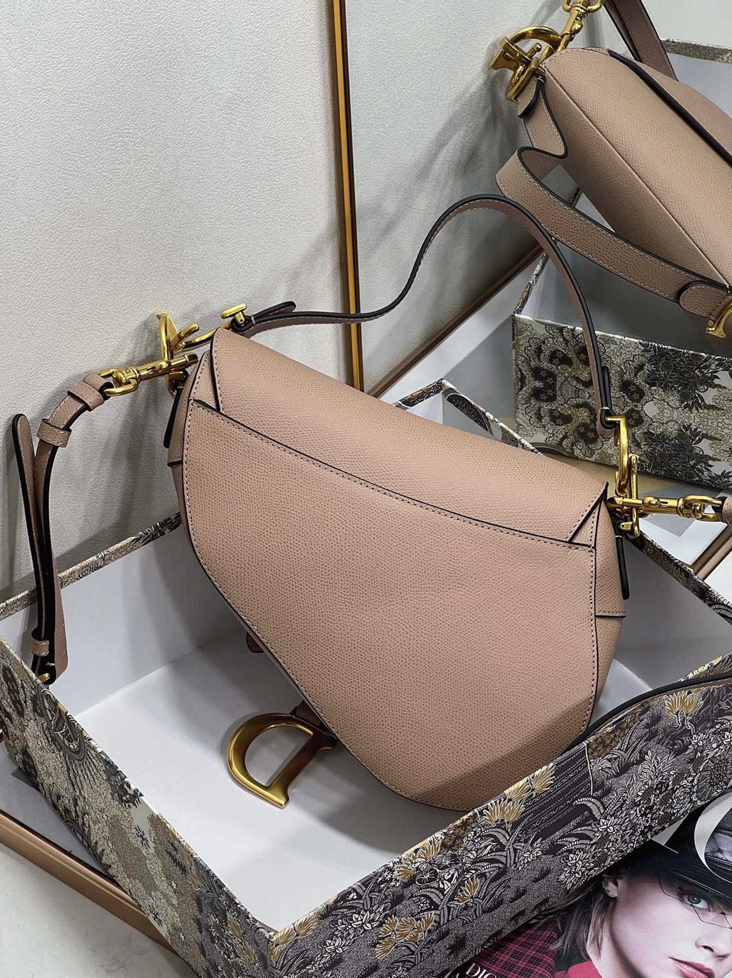 D10r Saddle Bag with Strap Faux in Warm Taupe Grained Calfskin