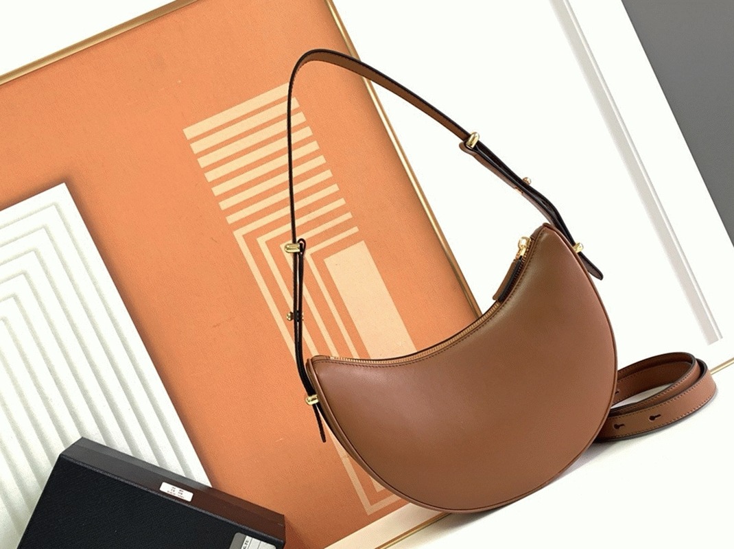 Brown Pra*a Arque Shoulder Bag Replica