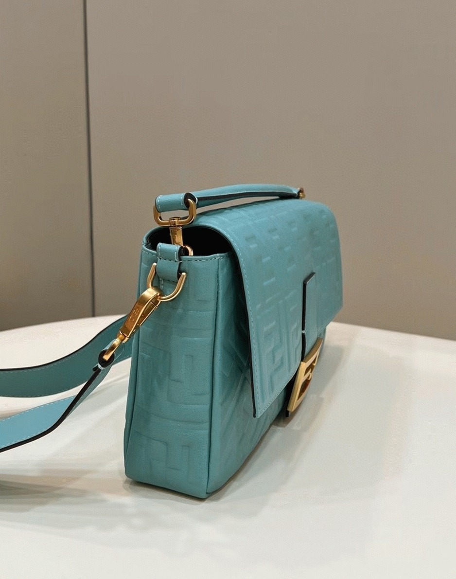 Top Quality Replica F**di Large Baguette Bag In Blue FF