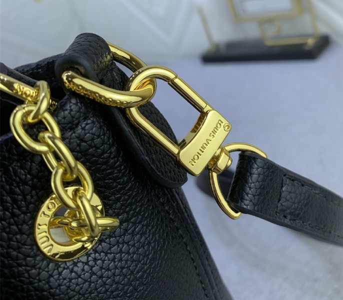 L0vis Vvtt0n Monogram Empreinte Leather Bundle Bag In Black