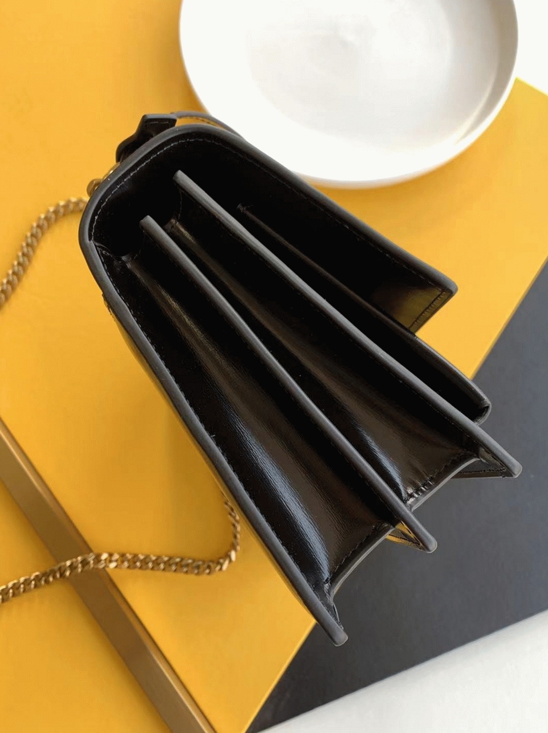 Knockoff Sa1nt Lau*nt Sunset Medium Chain Bag Black Calfskin