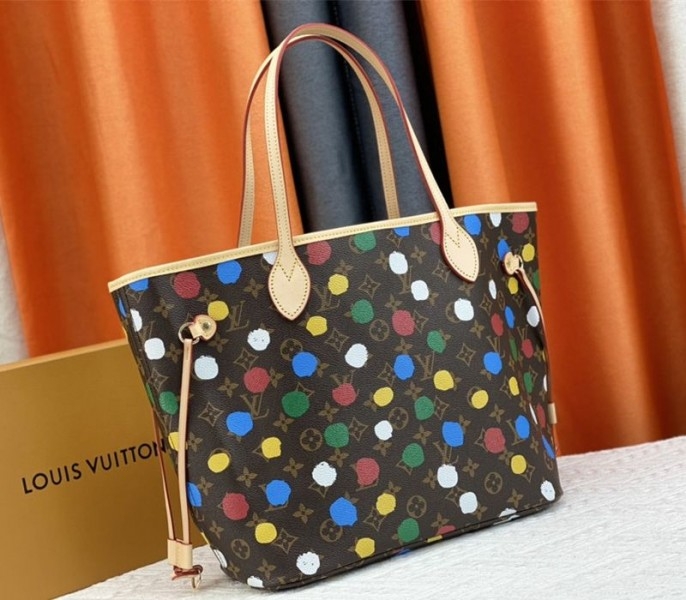 L0vis Vvtt0n X YK Monogram Canvas Neverfull MM Tote