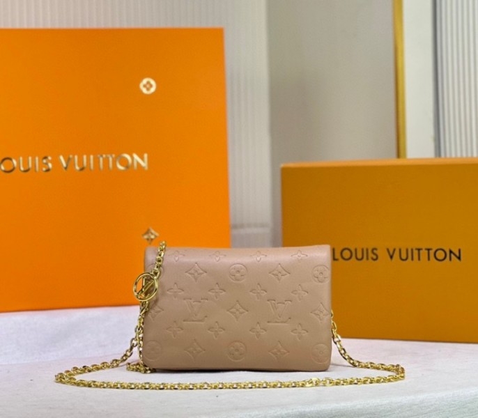L0vis Vvtt0n Coussin Pochette In Camel