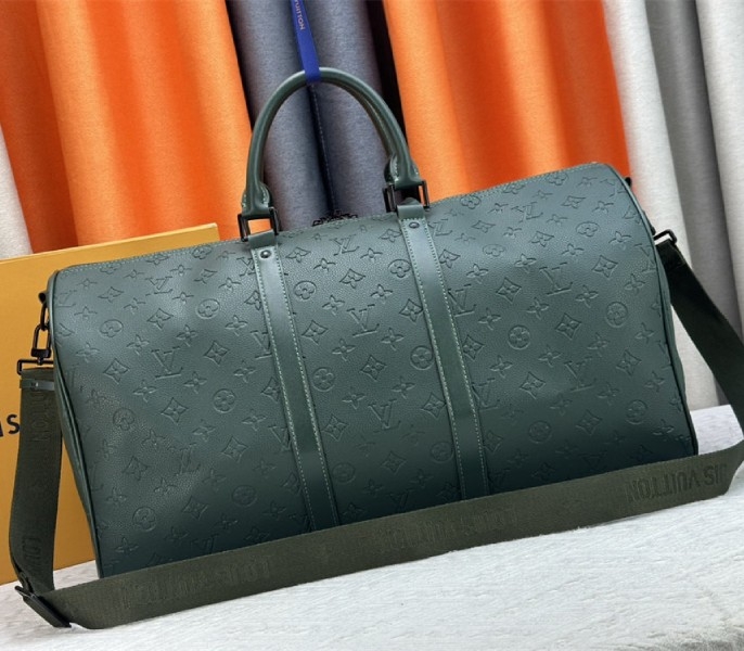 L0vis Vvtt0n Taurillon Leather Keepall Bandouliere 50 In Borneo Green